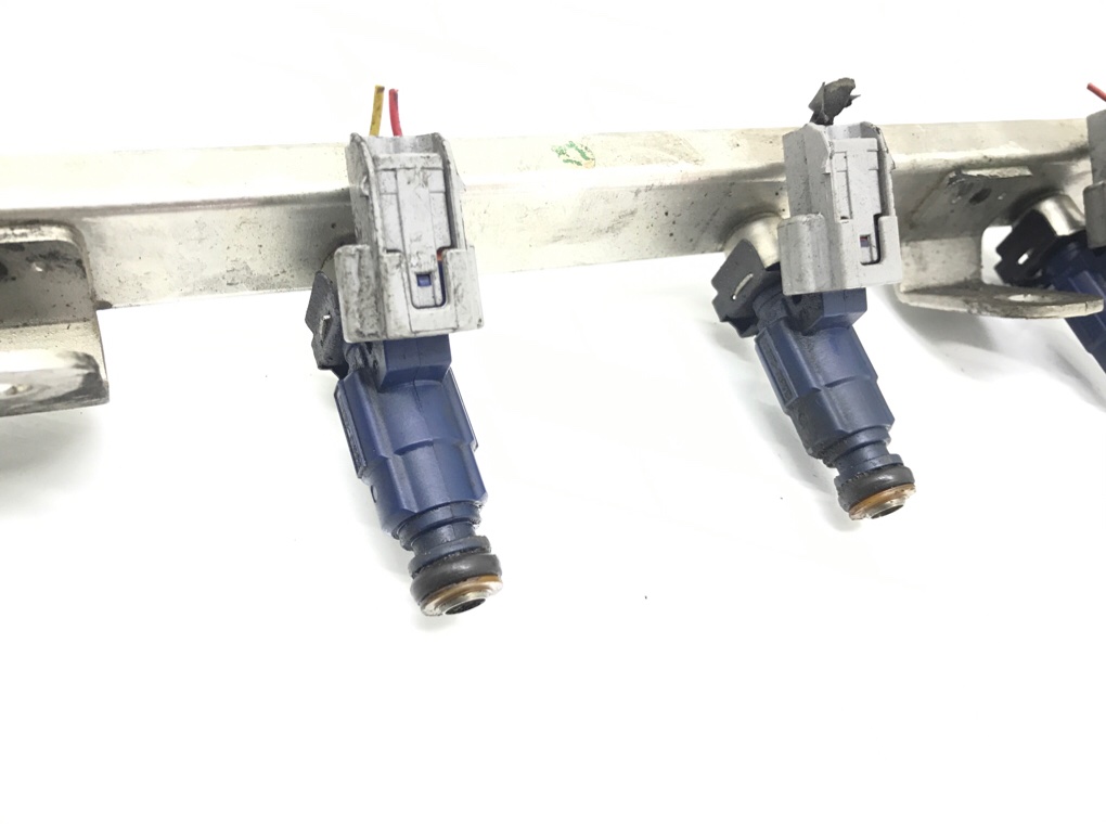 Топливная рампа бу для Kia Ceed 1 1.4 i, 2009 г. Топливная рампа бу для Kia Ceed 1 1.4 i, 2009 г.