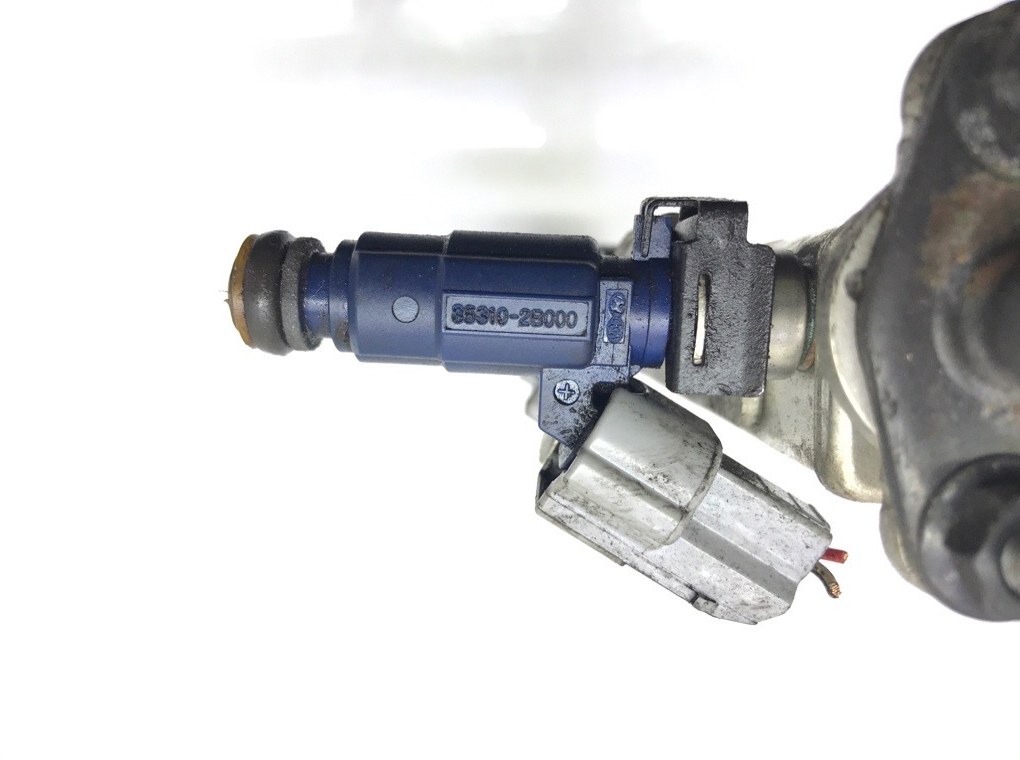 Топливная рампа бу для Kia Ceed 1 1.4 i, 2009 г. Топливная рампа бу для Kia Ceed 1 1.4 i, 2009 г.