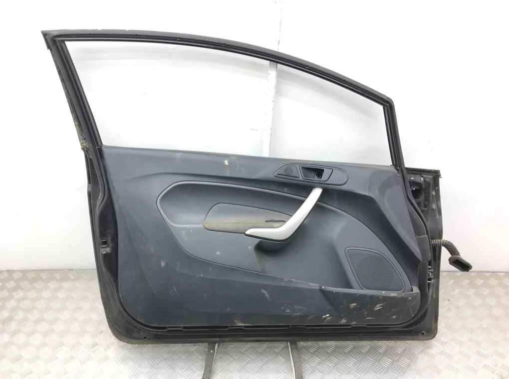 Дверь передняя левая бу для Ford Fiesta 6 1.6 TDCi,  2011 г.