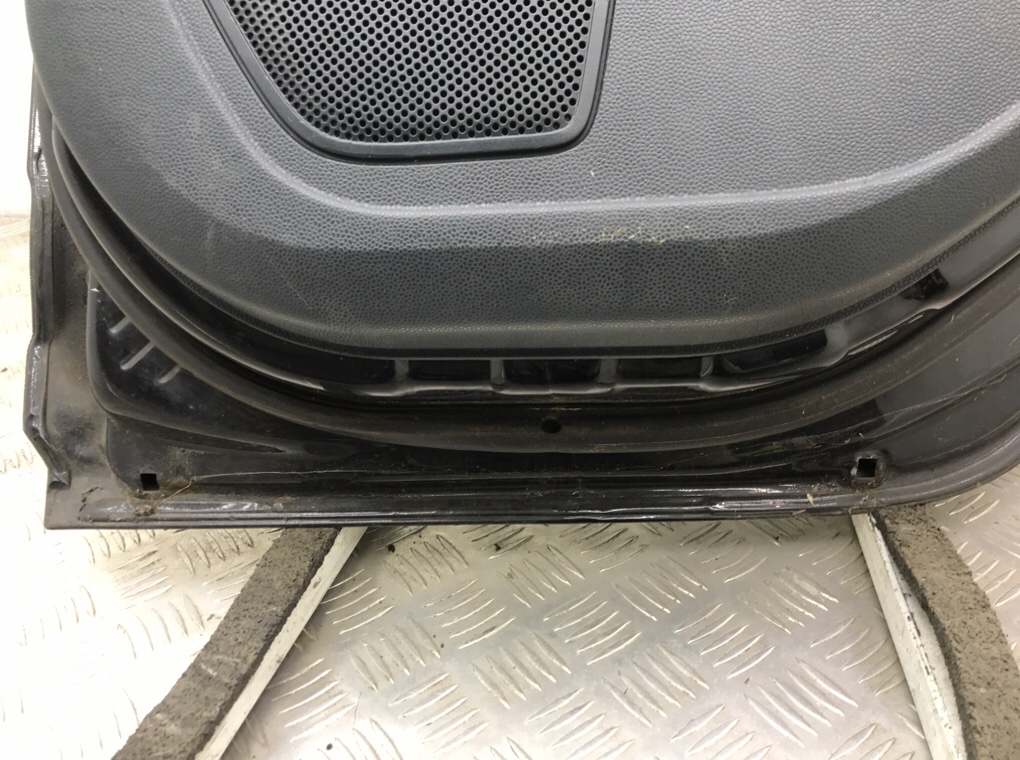 Дверь задняя правая бу для Ford Fiesta 6 1.4 TDCi,  2010 г.