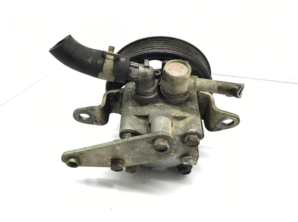 Насос гидроусилителя руля бу для Nissan X-Trail T30 2.0 i, 2006 г. Насос гидроусилителя руля бу для Nissan X-Trail T30 2.0 i, 2006 г.