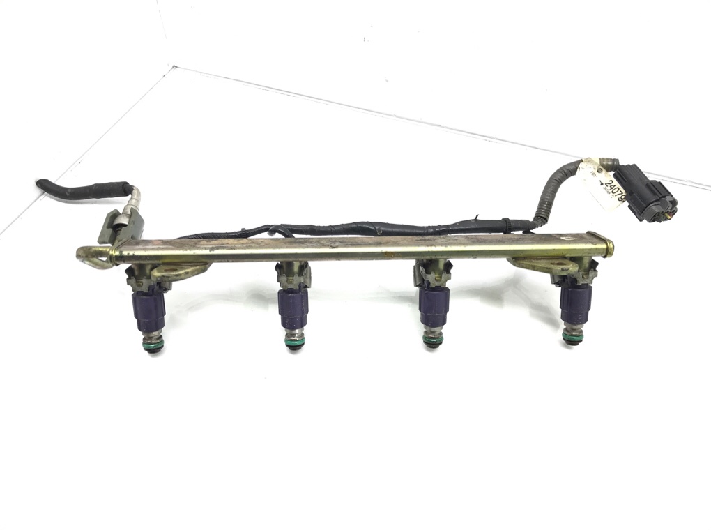 Топливная рампа бу для Nissan X-Trail T30 2.0 i, 2006 г.