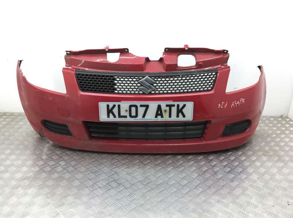 Бампер передний бу для Suzuki Swift 1.3 i, 2007 г.