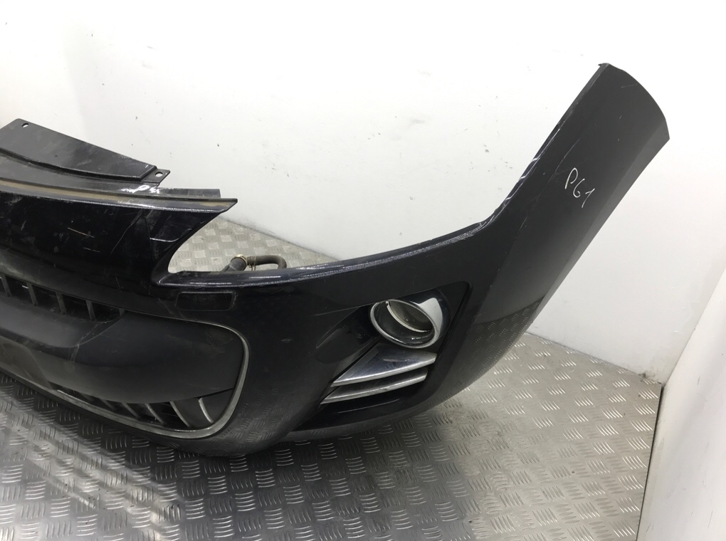 Бампер передний бу для Peugeot 4007  2.2 HDi,  2011 г.