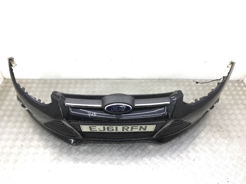 Бампер передний бу для Ford Focus 3 1.6 TDCi, 2011 г. Бампер передний бу для Ford Focus 3 1.6 TDCi, 2011 г.