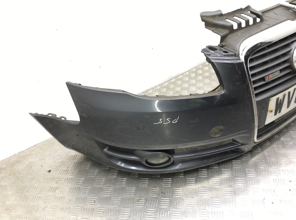 Бампер передний бу для Audi A4 B7 2.0 TFSI,  2007 г.