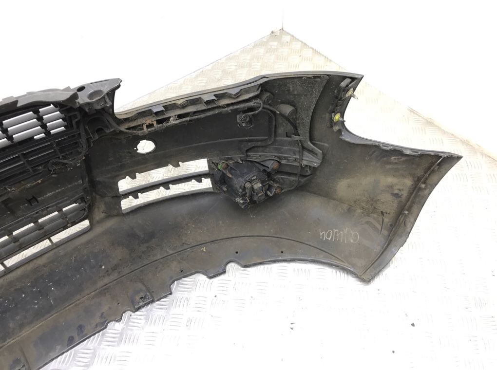 Бампер передний бу для Audi A4 B7 2.0 TFSI,  2007 г.