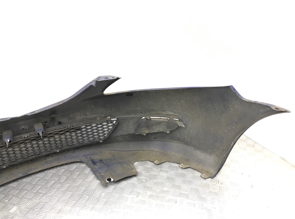 Бампер передний бу для Mazda 6  1 1.8 i,  2005 г.