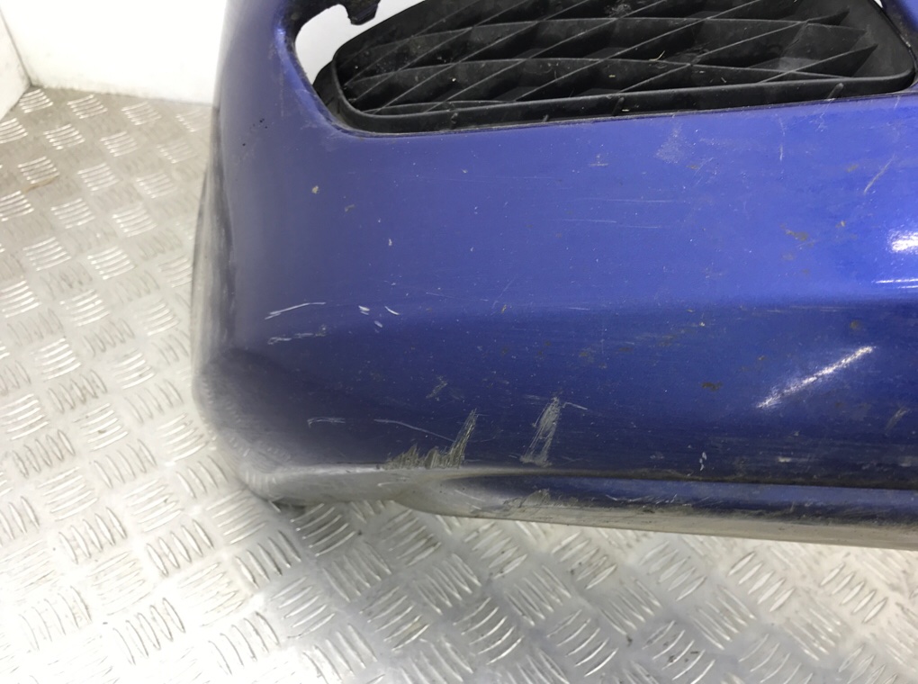 Бампер передний бу для Mazda 6  1 1.8 i,  2005 г.