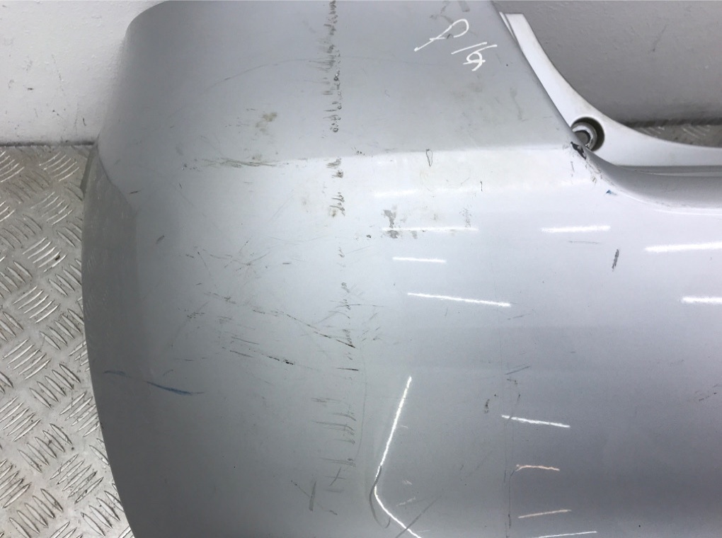 Бампер задний бу для Toyota Yaris XP9 1.4 TD,  2006 г.