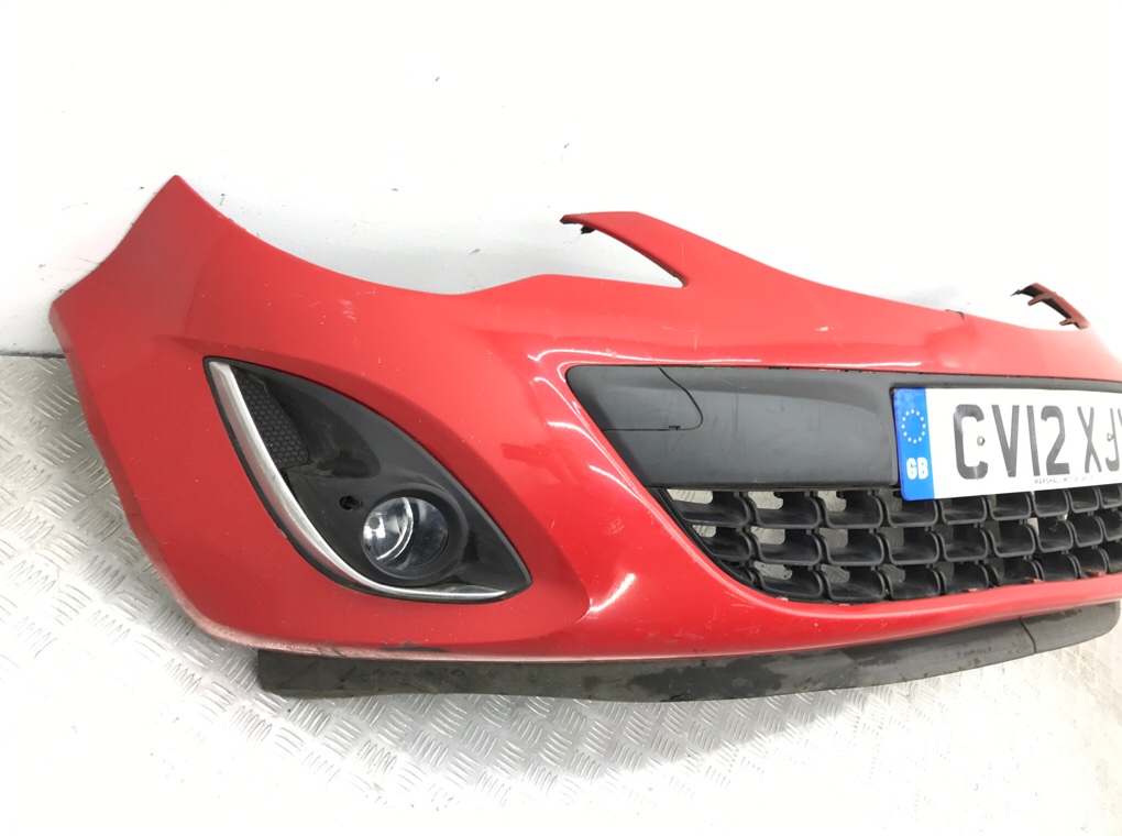 Бампер передний бу для Opel Corsa D 1.4 i,  2012 г.