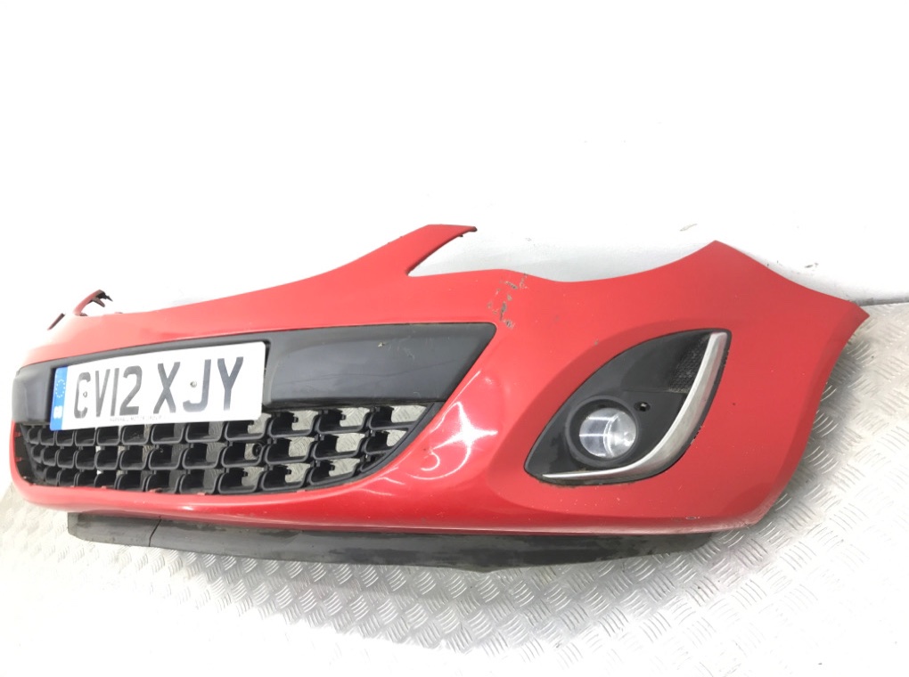 Бампер передний бу для Opel Corsa D 1.4 i,  2012 г.