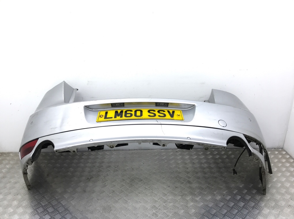 Бампер задний бу для Renault Laguna 3 2.0 DCi,  2010 г.