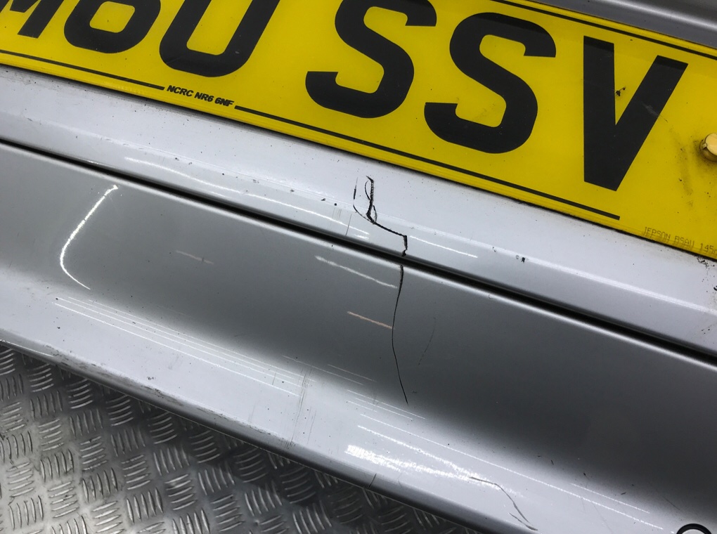 Бампер задний бу для Renault Laguna 3 2.0 DCi,  2010 г.