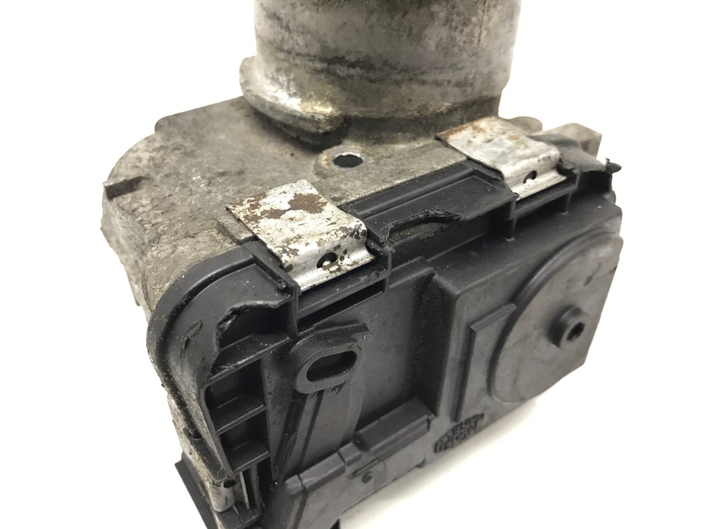 Заслонка дроссельная бу для Fiat Ducato 3 2.3 D, 2018 г. Заслонка дроссельная бу для Fiat Ducato 3 2.3 D, 2018 г.