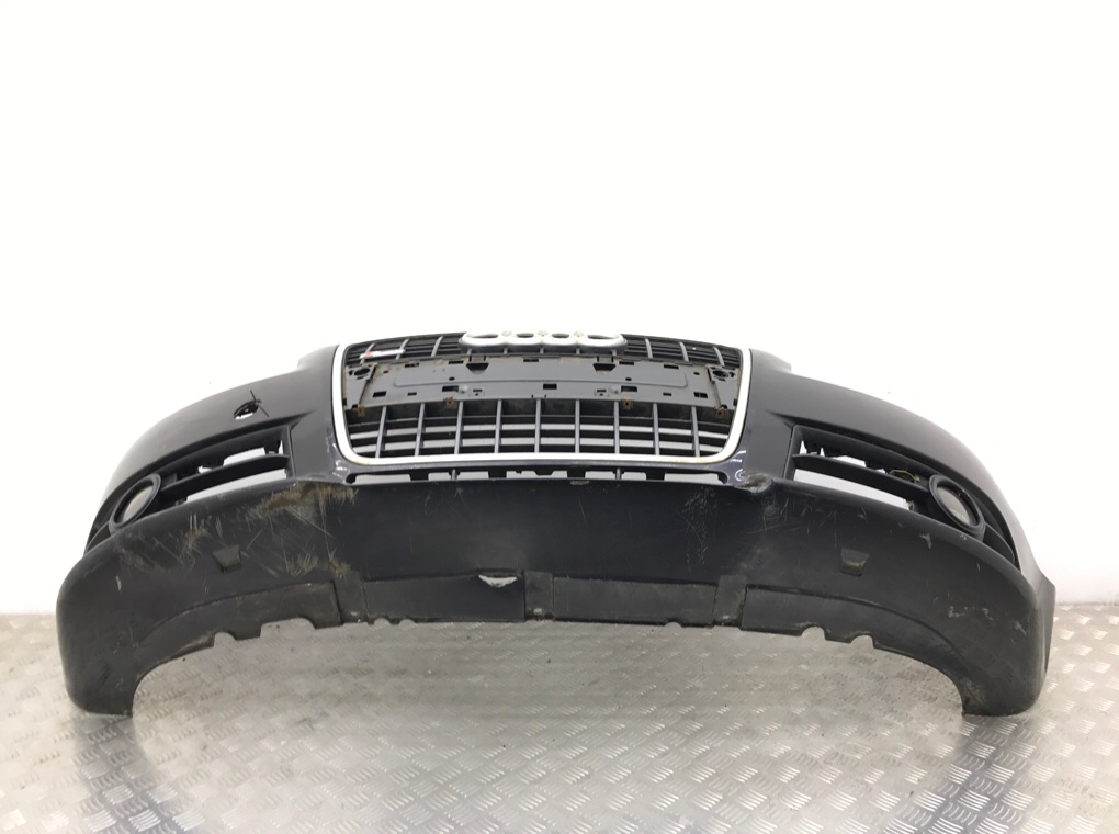 Бампер передний бу для Audi A4 B7 3.0 TDi,  2005 г.