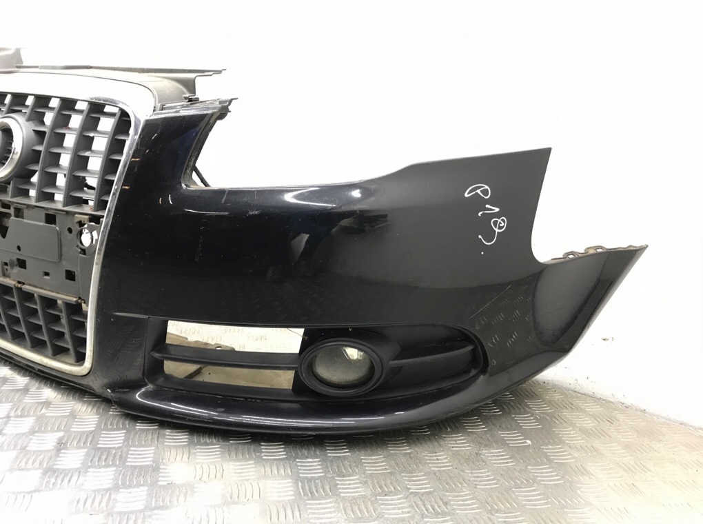 Бампер передний бу для Audi A4 B7 3.0 TDi,  2005 г.