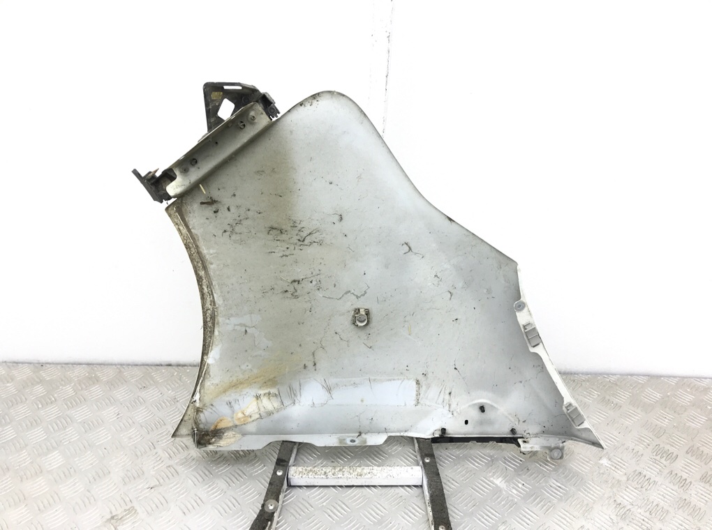 Крыло переднее правое бу для Renault Trafic 3 1.6 CDTi,  2016 г.