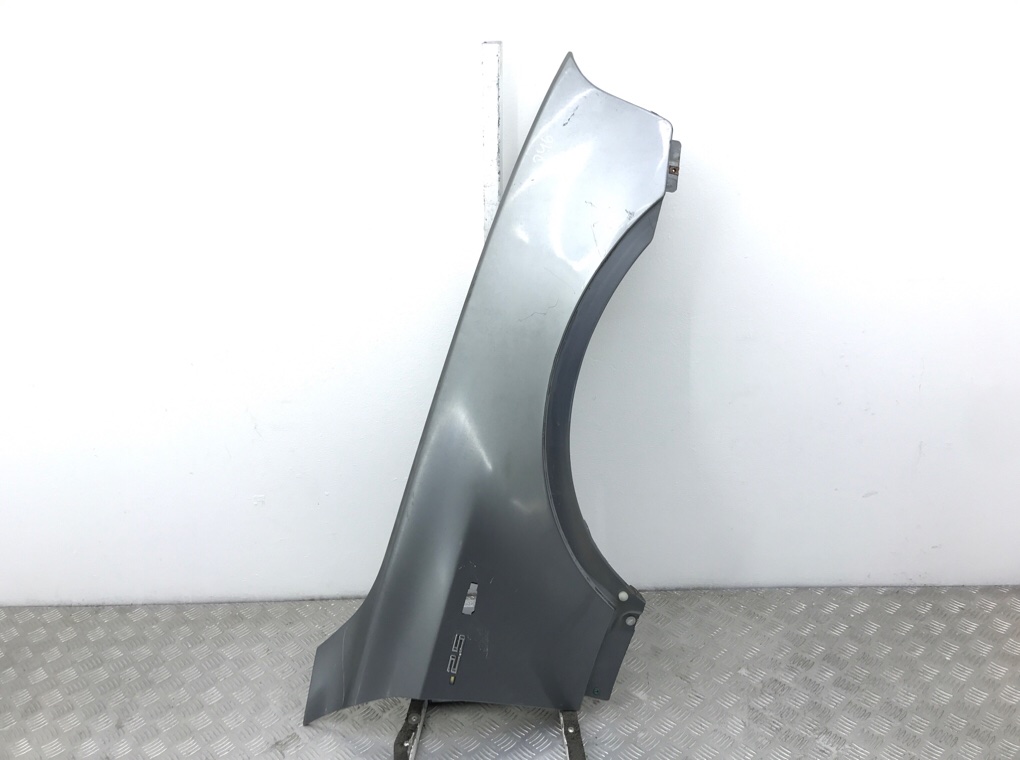 Крыло переднее правое бу для BMW X3 E83 2.5 i, 2004 г.