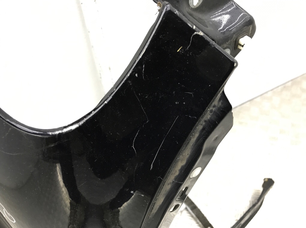 Крыло переднее правое бу для Volvo C30  1.6 i,  2008 г.