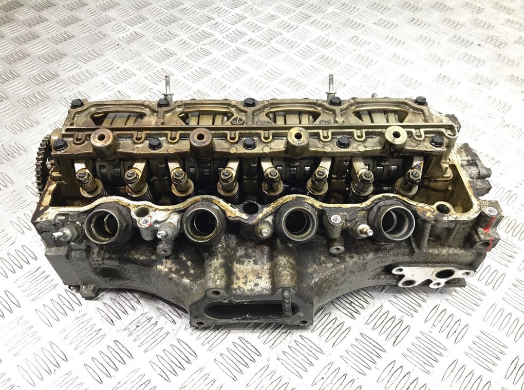 Головка блока цилиндров бу для Honda Civic 8 1.8 i, 2006 г.