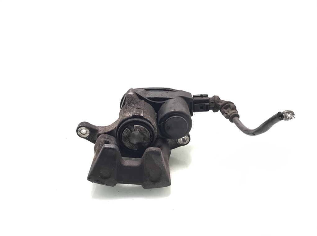 Суппорт задний левый бу для Hyundai i40  1.7 CRDi,  2014 г.