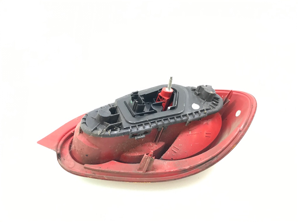 Фонарь задний левый бу для Toyota Aygo 1 1.0 i,  2007 г.