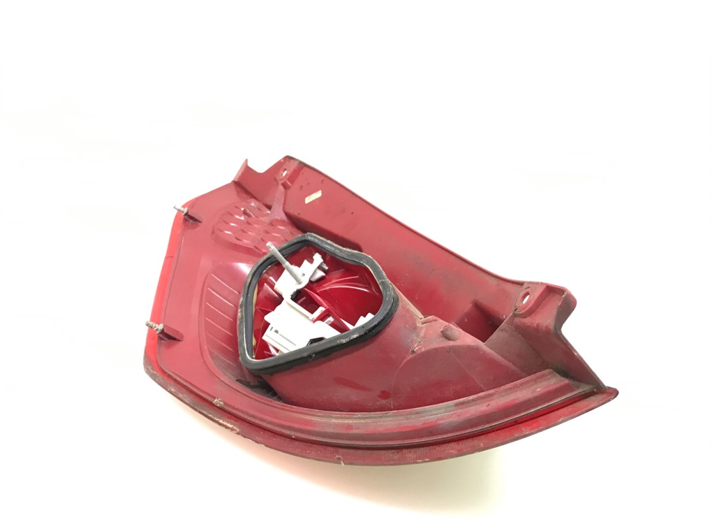 Фонарь задний правый бу для Ford Fiesta 6 1.6 TDCi, 2011 г. Фонарь задний правый бу для Ford Fiesta 6 1.6 TDCi, 2011 г.