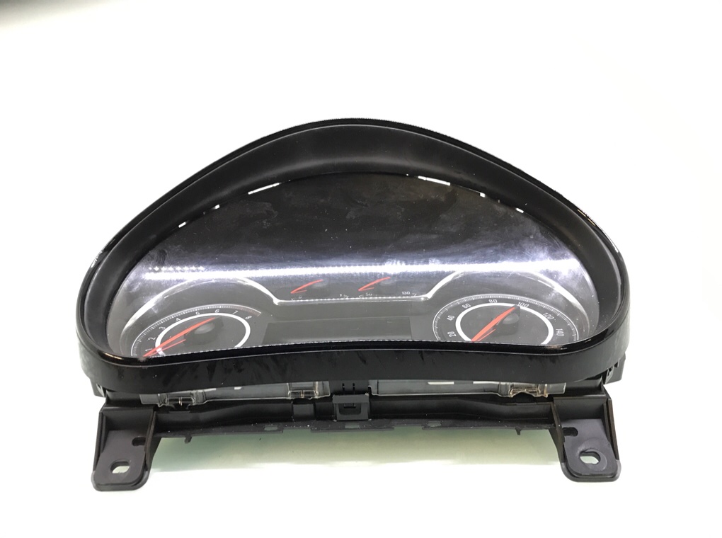 Щиток приборов (приборная панель) бу для Opel Insignia 1 1.8 i,  2014 г.