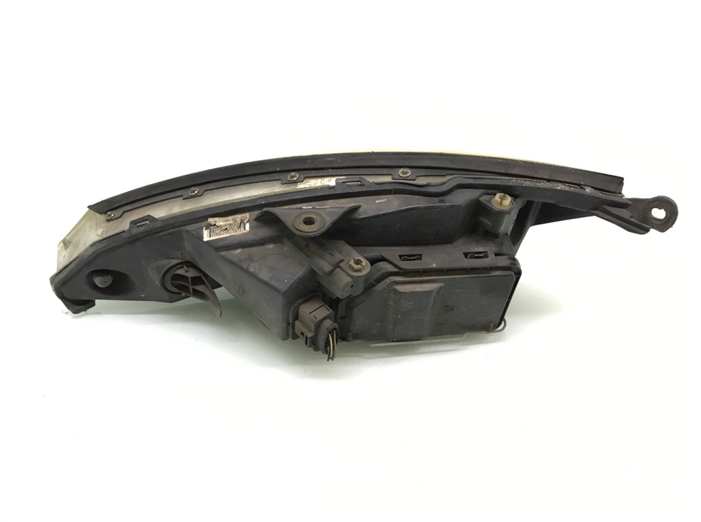 Фара правая бу для Ford Focus 1 1.6 i,  2004 г.