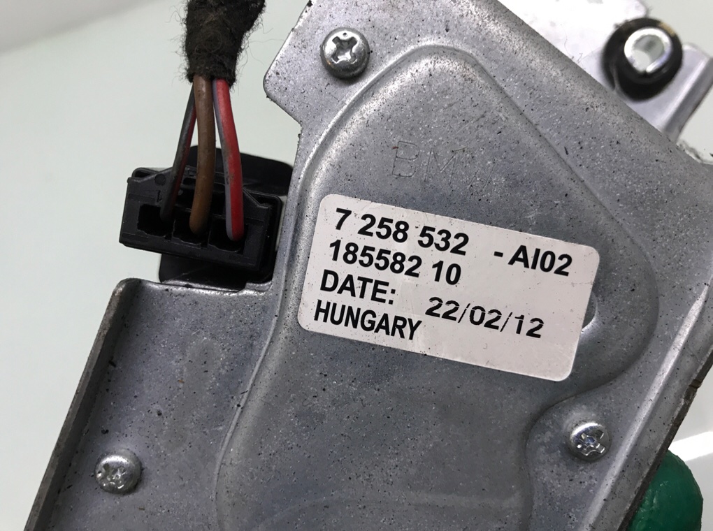 Моторчик заднего стеклоочистителя (дворника) бу для BMW 1 F20/F21 2.0 TD,  2012 г.