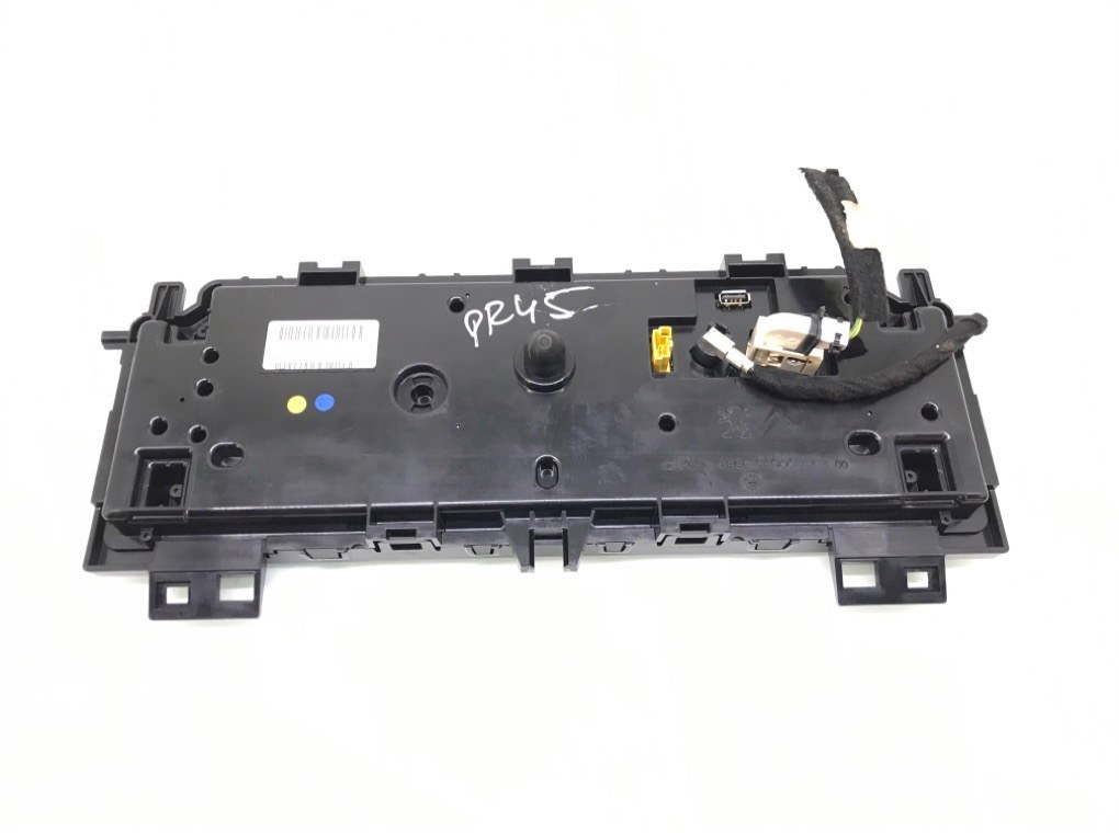 Щиток приборов (приборная панель) бу для Citroen C4 Grand Picasso 2 1.6 HDi, 2015 г. Щиток приборов (приборная панель) бу для Citroen C4 Grand Picasso 2 1.6 HDi, 2015 г.