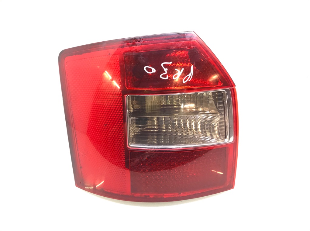 Фонарь задний левый бу для Audi A4 B6 2.5 TDi, 2003 г.