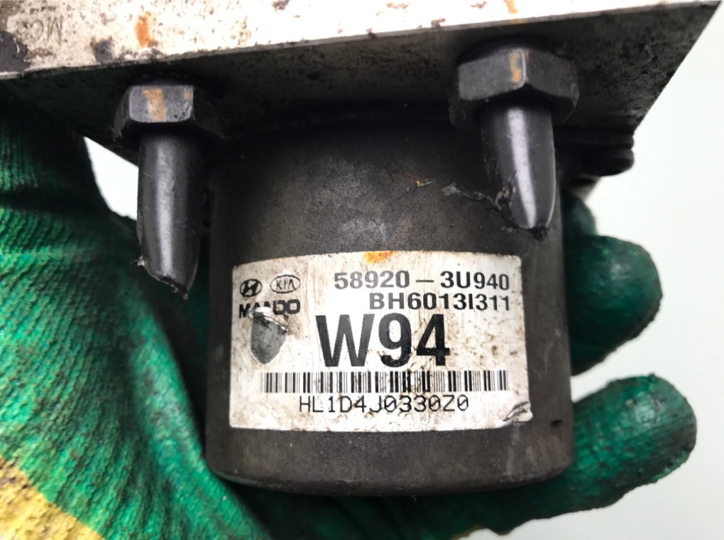 Блок ABS бу для Kia Sportage 3 1.7 CRDi,  2013 г.