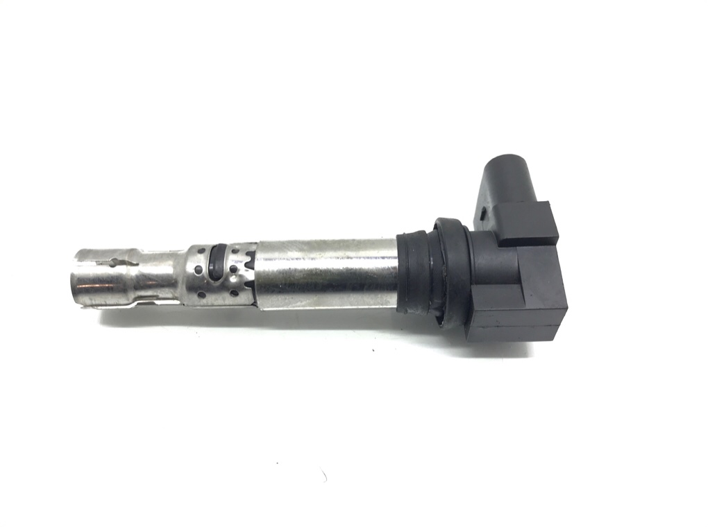 Катушка зажигания бу для Volkswagen Golf 4 1.4 i, 2003 г. Катушка зажигания бу для Volkswagen Golf 4 1.4 i, 2003 г.