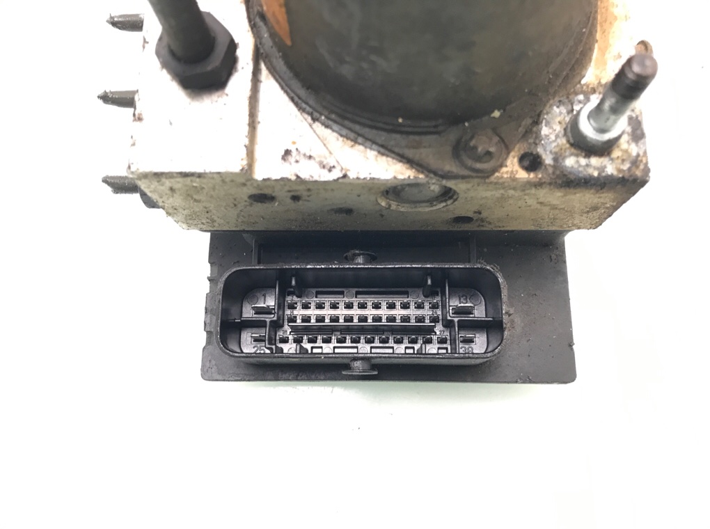 Блок ABS бу для Hyundai Santa Fe 2 2.2 CRDi, 2011 г. Блок ABS бу для Hyundai Santa Fe 2 2.2 CRDi, 2011 г.