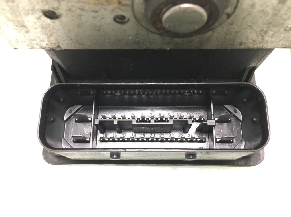 Блок ABS бу для Opel Zafira B 1.6 i,  2012 г.