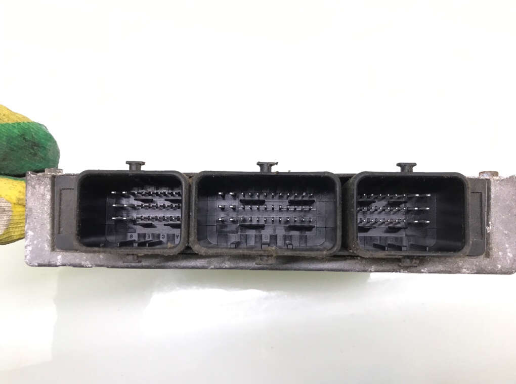 Блок управления двигателем бу для Peugeot 206 1 1.4 i, 2004 г. Блок управления двигателем бу для Peugeot 206 1 1.4 i, 2004 г.