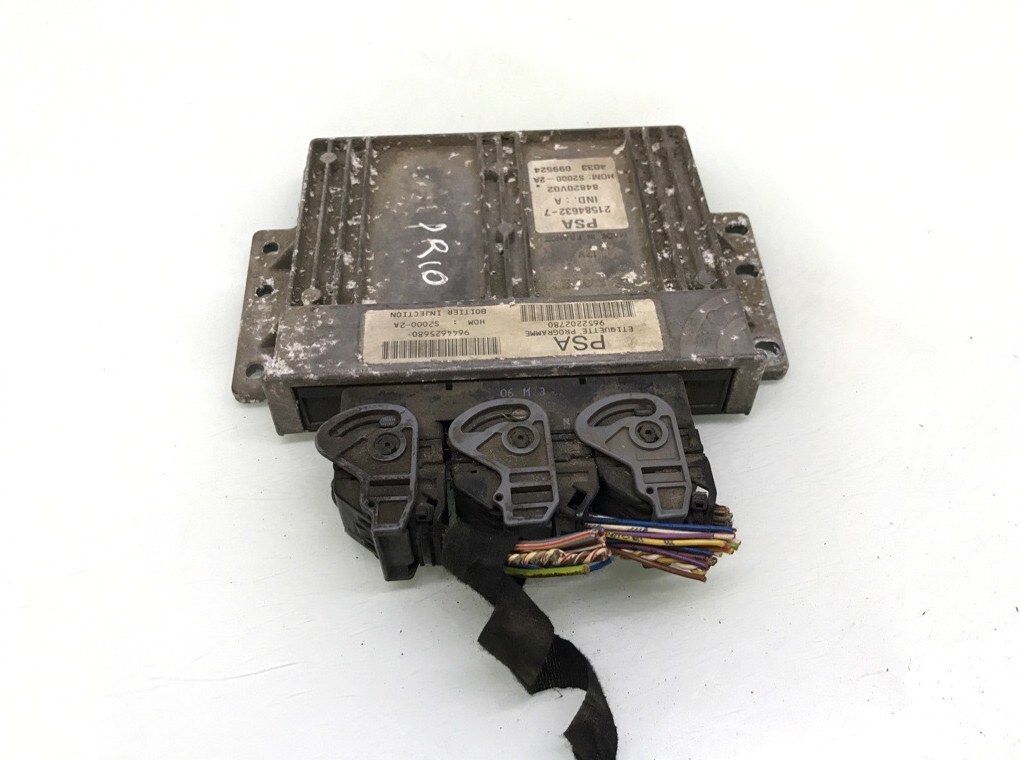 Блок управления двигателем бу для Peugeot 206 1 1.4 i, 2004 г. Блок управления двигателем бу для Peugeot 206 1 1.4 i, 2004 г.