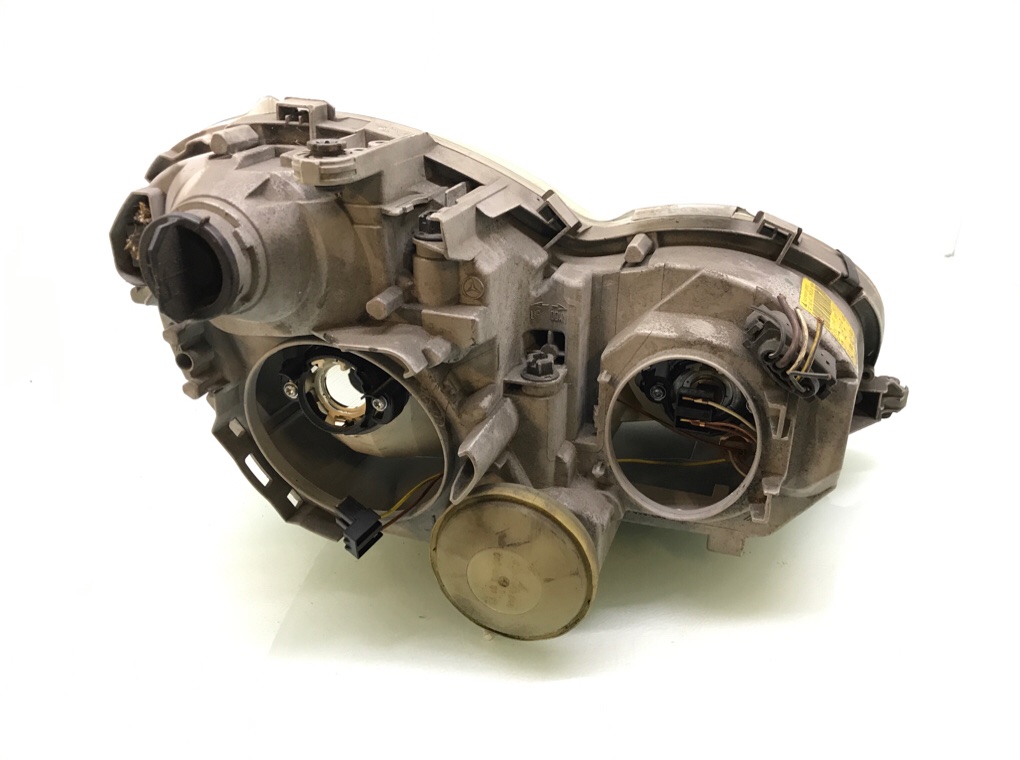 Фара левая бу для Mercedes C W203 1.8 i,  2006 г.