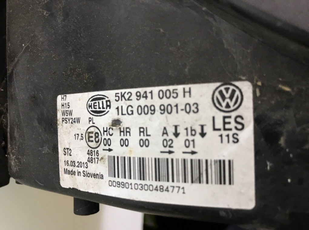 Фара левая бу для Volkswagen Golf 6 1.6 TDi, 2010 г. Фара левая бу для Volkswagen Golf 6 1.6 TDi, 2010 г.