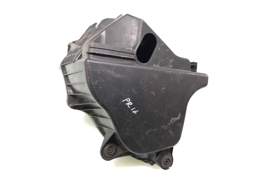 Корпус воздушного фильтра бу для BMW 1 E87/E81/E82/E88 1.6i,  2008 г.