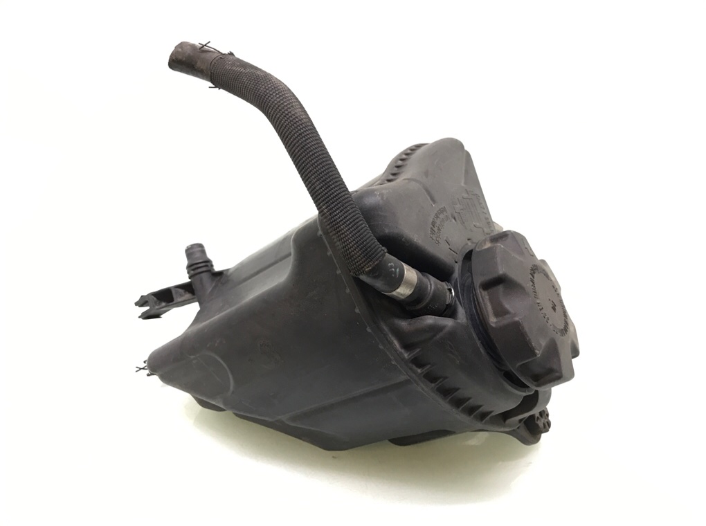 Бачок расширительный бу для BMW 5 F10/F11/GT F07 2.0 D,  2011 г.