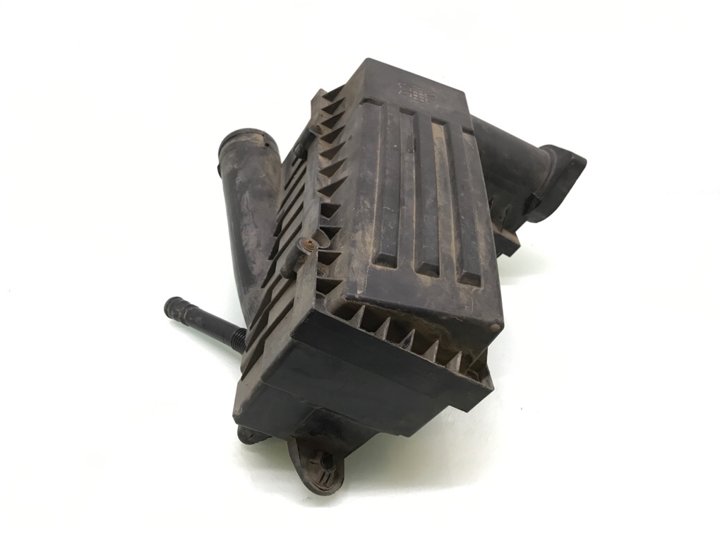 Корпус воздушного фильтра бу для Volkswagen Golf Plus  1.9 TDi,  2006 г.