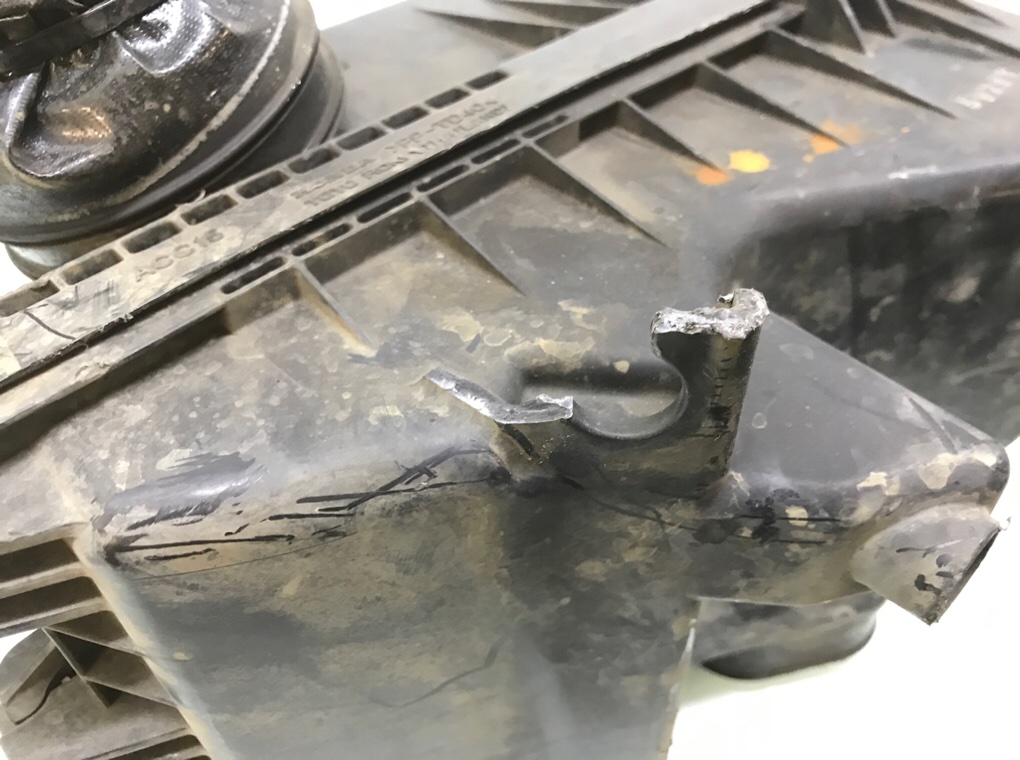 Корпус воздушного фильтра бу для Honda Civic 8 2.2 CTDi, 2006 г. Корпус воздушного фильтра бу для Honda Civic 8 2.2 CTDi, 2006 г.