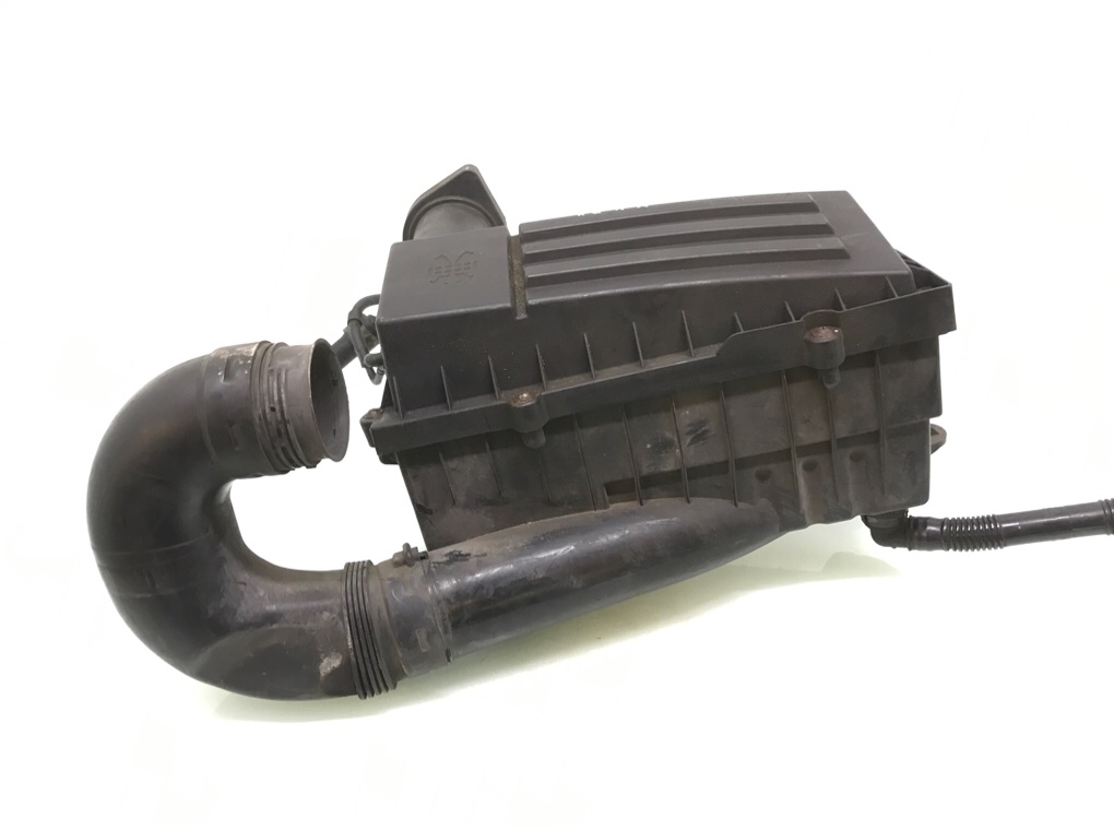 Корпус воздушного фильтра бу для Volkswagen Golf 6 1.6 TDi,  2011 г.