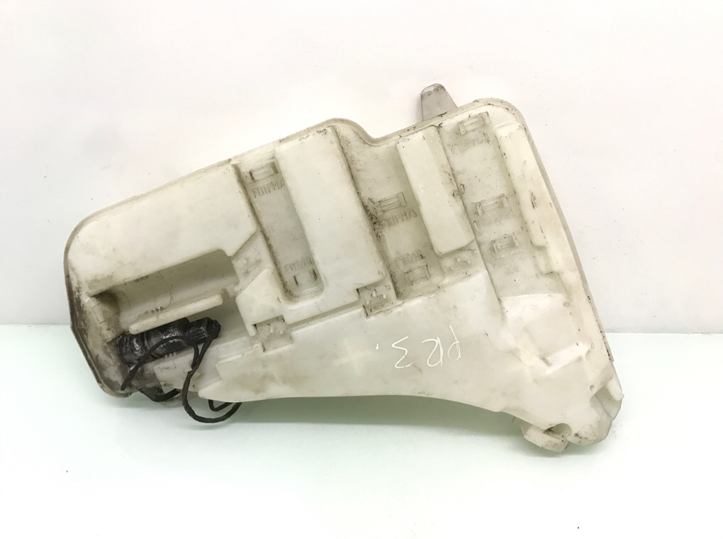 Бачок омывателя бу для BMW 5 F10/F11/GT F07 2.0 D, 2011 г.