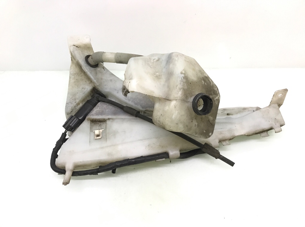 Бачок омывателя бу для Volvo C30 2.0 TD, 2010 г.