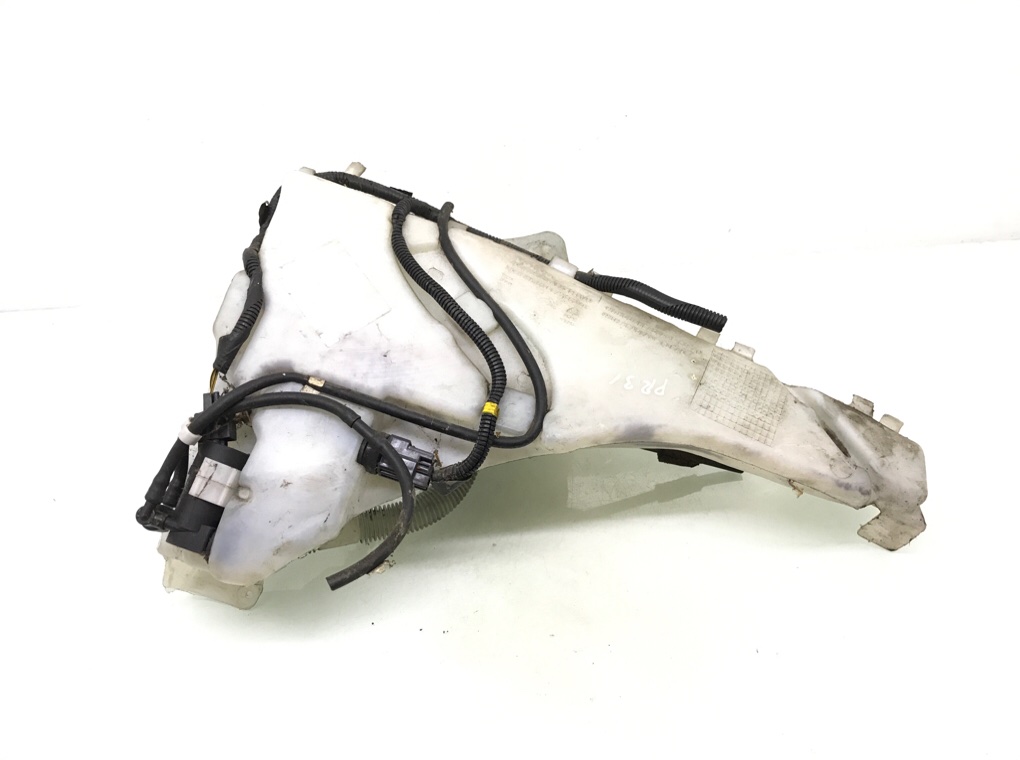 Бачок омывателя бу для Volvo C30  2.0 TD,  2010 г.