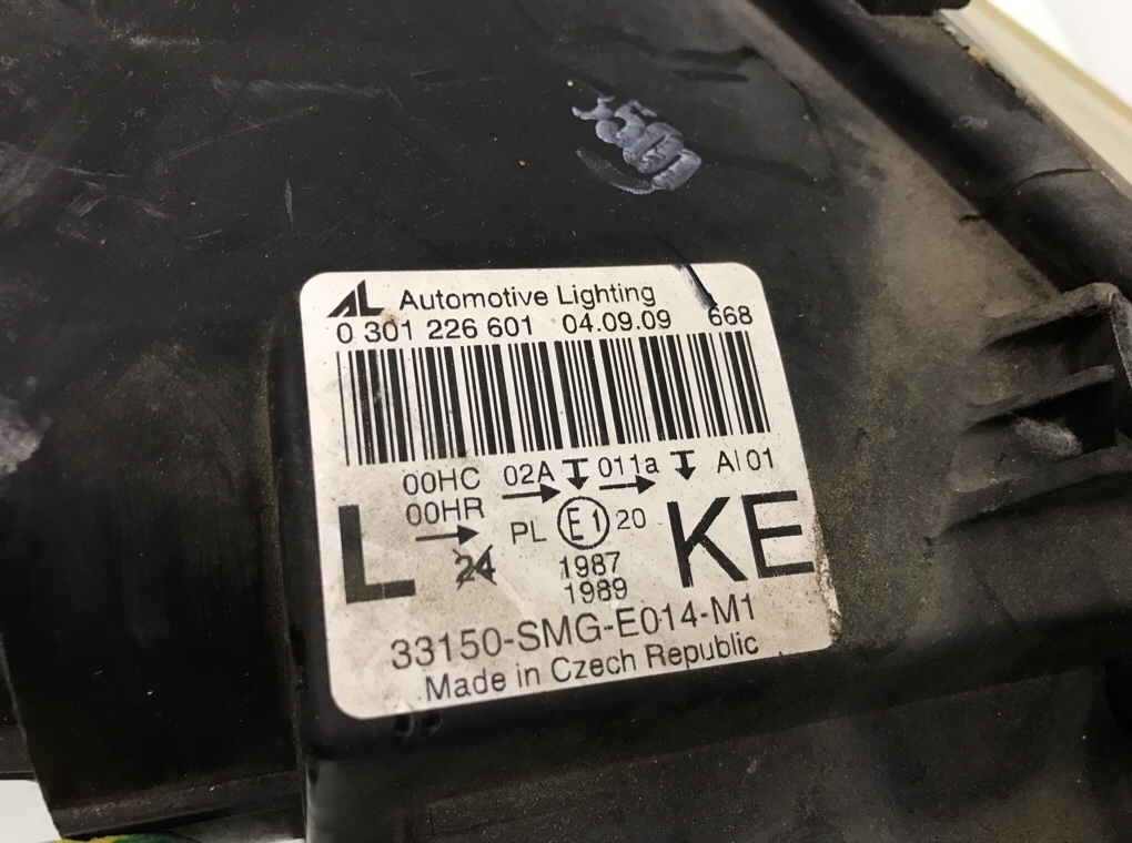 Фара левая бу для Honda Civic 8 2.2 CTDi,  2009 г.